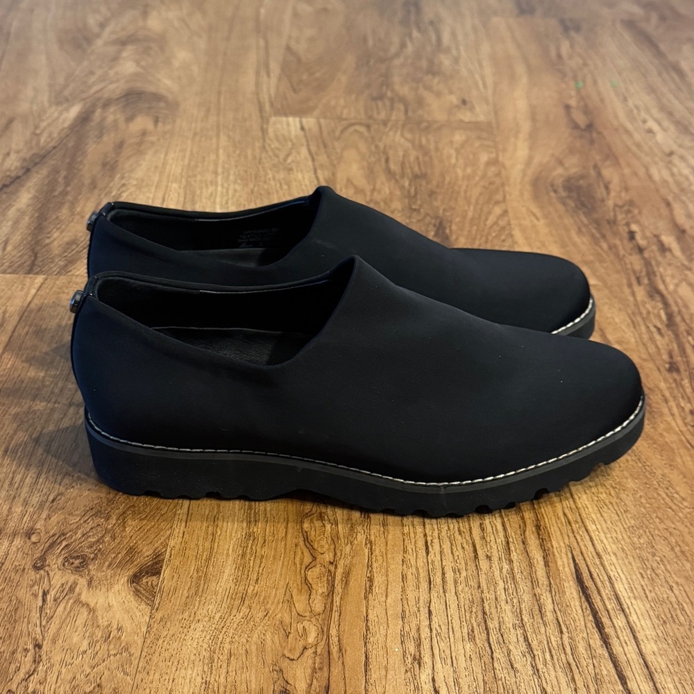 Donald Pliner Casha Crepe Slip On Loafer Shoe Lugsole Size 8M